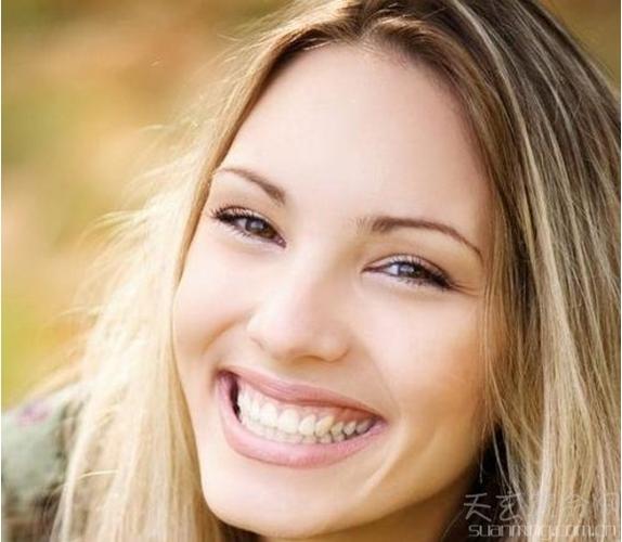 女人门牙大面相的说法门牙大而整齐紧密的女人健康长寿